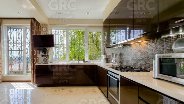 
  Продается дом, 372 м², Сочи
. Фото 12.