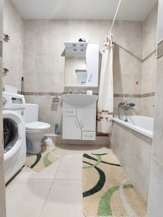 
  Продается 2-комн. квартира, 57 м², Кирова ул, д. 1
. Фото 12.