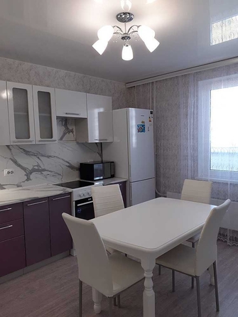 
   Продам 2-комнатную, 62 м², Ленина ул, 231

. Фото 1.