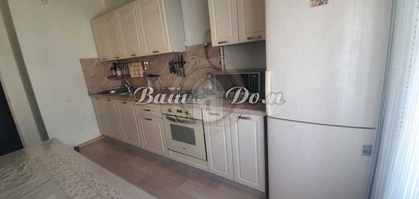 
  Продается 4-комн. квартира, 95 м², Парус мкр, д. 17
. Фото 5.