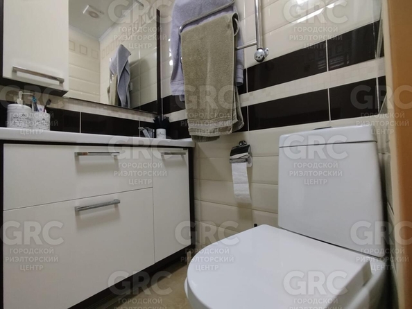 
  Продается 3-комн. квартира, 63 м², Учительская ул, д. 24г
. Фото 4.