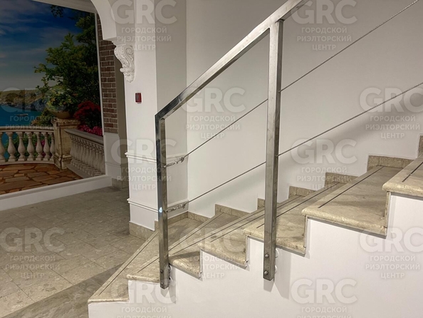 
  Продается 2-комнатный апартамент, 55.9 м², Орджоникидзе ул, д. 24/2
. Фото 9.
