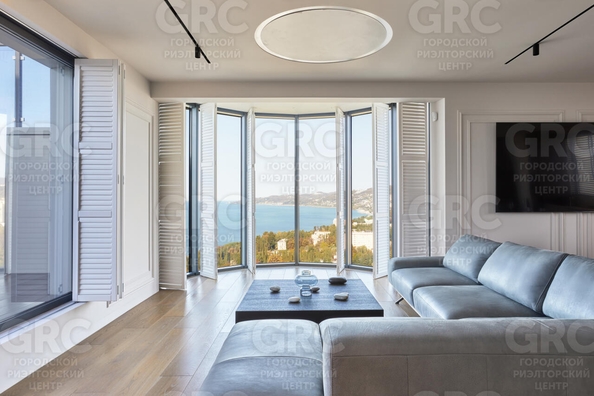 
  Продается 2-комнатный апартамент, 140.6 м², Виноградная ул, д. 4
. Фото 5.
