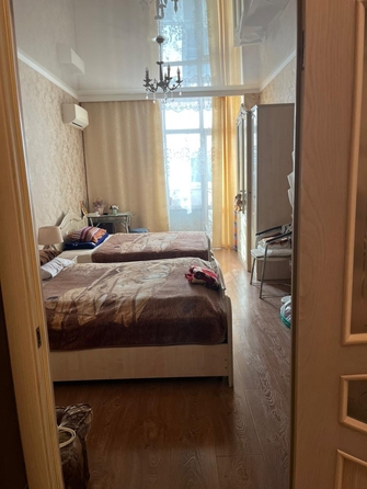 
  Продается 1-комн. квартира, 62 м², Кирова ул
. Фото 9.