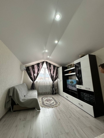 
  Продается 1-комн. квартира, 35 м², Туристическая ул
. Фото 2.