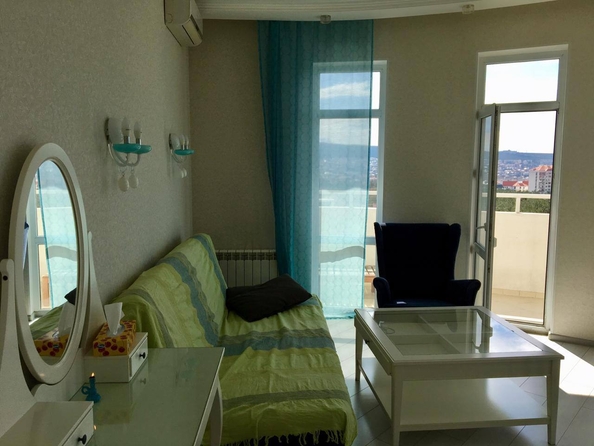 
  Продается 2-комн. квартира, 72 м², Шмидта ул, д. 8
. Фото 9.