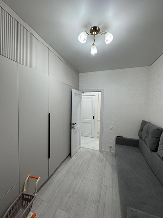 
  Продается 2-комн. квартира, 41 м², Цветочная ул
. Фото 4.