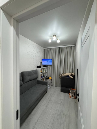 
  Продается 2-комн. квартира, 41 м², Цветочная ул
. Фото 8.