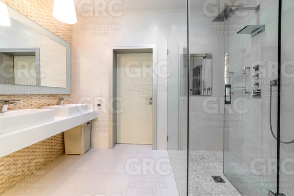 
  Продается дом, 280 м², Сочи
. Фото 27.