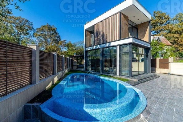 
  Продается дом, 300 м², Сочи
. Фото 1.