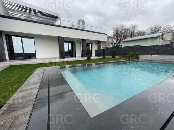 
  Продается дом, 300 м², Сочи
. Фото 3.