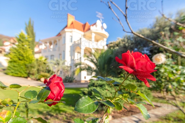 
  Продается дом, 600 м², Сочи
. Фото 2.