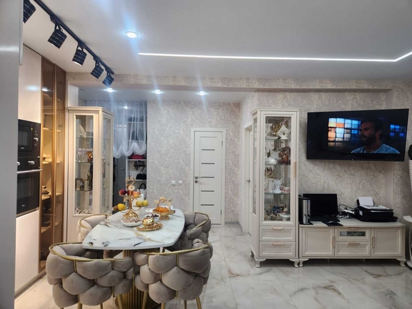 
  Продается 3-комн. квартира, 84 м², Владимирская ул, д. 144
. Фото 1.