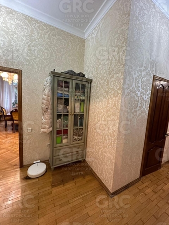 
  Продается 4-комн. квартира, 113.3 м², Кубанская ул, д. 10
. Фото 9.