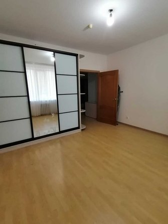 
  Продается 2-комн. квартира, 75 м², Владимирская ул, д. 134
. Фото 1.