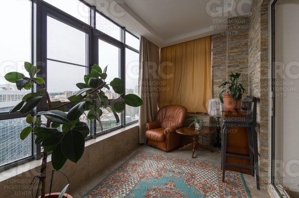 
  Продается 3-комн. квартира, 104 м², Войкова ул, д. 21
. Фото 4.
