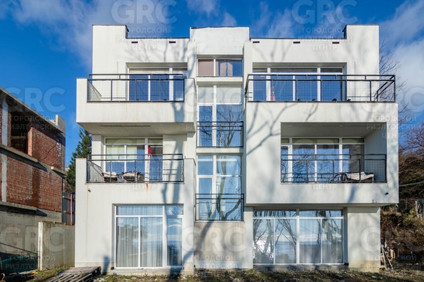 
  Продается дом, 350 м², Сочи
. Фото 2.