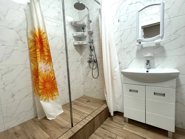 
  Продается 1-комн. квартира, 42 м², Олега Анофриева ул
. Фото 15.