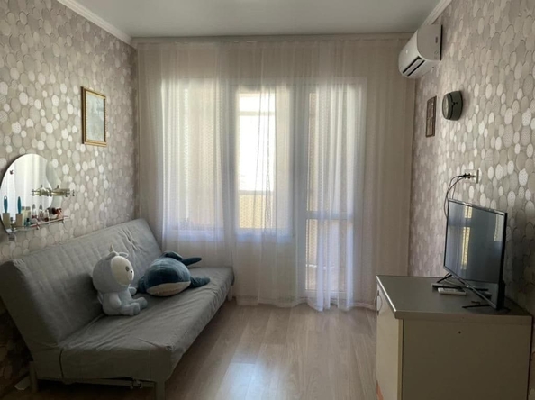 
  Продается 2-комн. квартира, 56 м², Верхняя ул
. Фото 4.