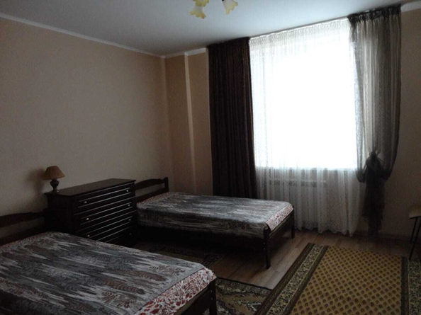 
  Продается 2-комн. квартира, 69 м², Омелькова ул, д. 21
. Фото 14.