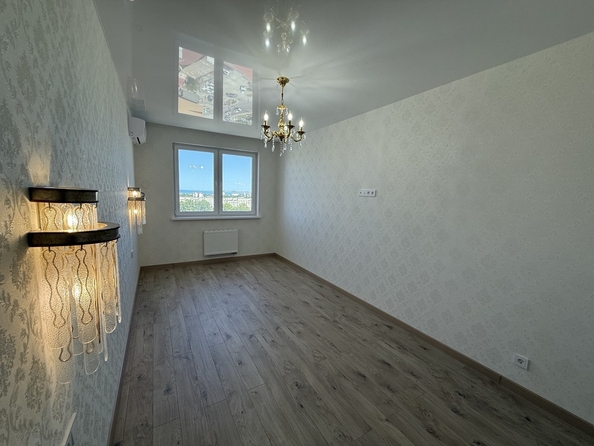 
  Продается 2-комн. квартира, 58 м², Омелькова ул, д. 93
. Фото 9.