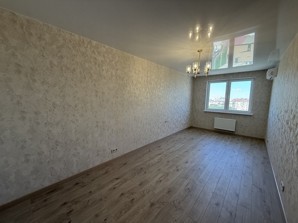 
  Продается 2-комн. квартира, 58 м², Омелькова ул, д. 93
. Фото 14.
