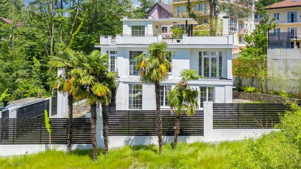 
  Продается дом, 280 м², Сочи
. Фото 2.