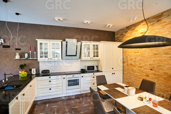 
  Продается дом, 360 м², Сочи
. Фото 8.