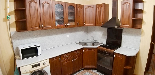 
  Сдам 1-комн. квартиру, 43 м², Алтайская ул, д. 4/2
. Фото 1.