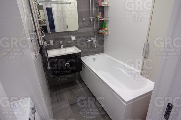 
  Продается 2-комн. квартира, 55 м², Фабрициуса Я. ул, д. 7
. Фото 20.