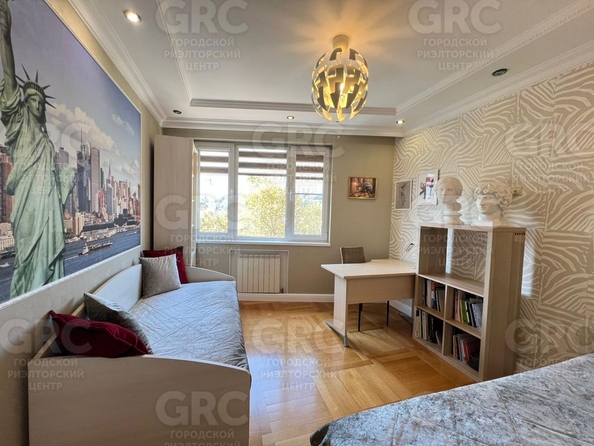 
  Продается 3-комн. квартира, 88 м², Юных Ленинцев ул, д. 10
. Фото 7.