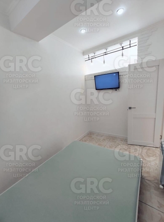 
  Продается 2-комн. квартира, 47.2 м², Параллельная ул, д. 10
. Фото 8.