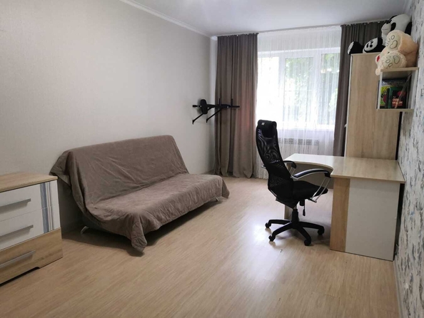 
  Продается 2-комн. квартира, 90 м², Лазурная ул, д. 16
. Фото 17.