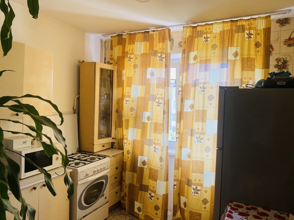 
  Продается 3-комн. квартира, 64 м², Крылова ул, д. 12
. Фото 8.