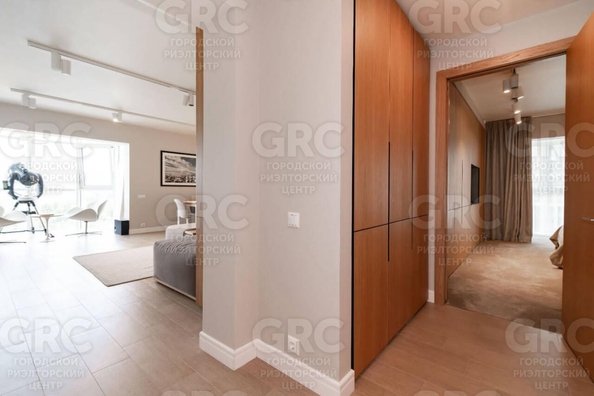 
  Продается 3-комн. квартира, 170 м², Виноградная ул, д. 4
. Фото 2.