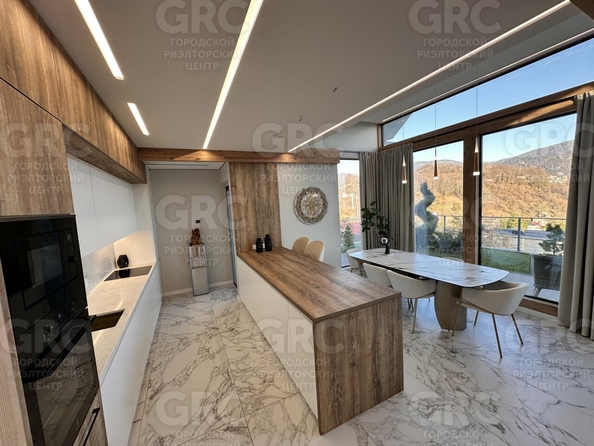 
  Продается дом, 300 м², Сочи
. Фото 6.