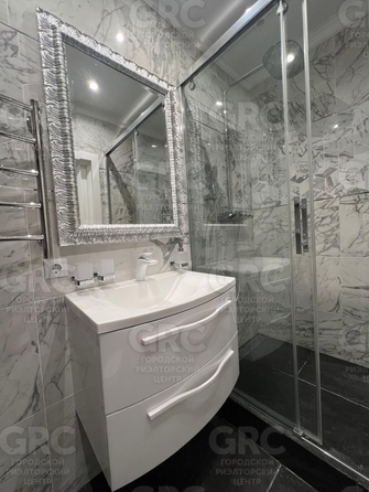 
  Продается 4-комн. квартира, 110 м², Альпийская ул, д. 27
. Фото 9.
