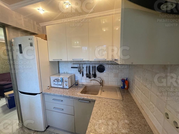 
  Продается 1-комн. квартира, 26.9 м², Ульянова ул, д. 107
. Фото 2.