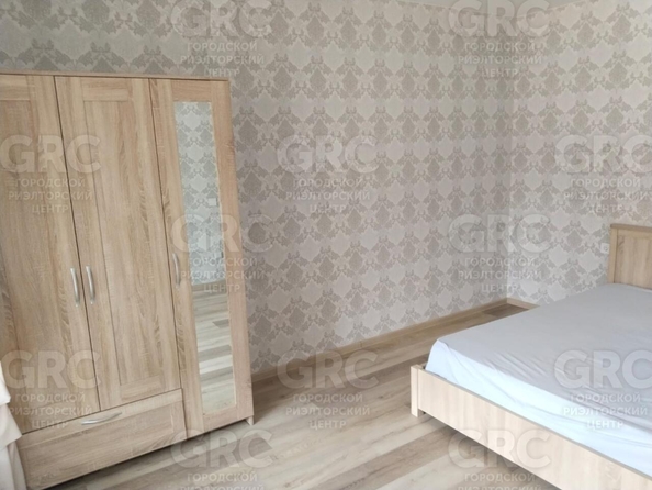 
  Продается 1-комн. квартира, 39.7 м², Искры ул, д. 68
. Фото 5.