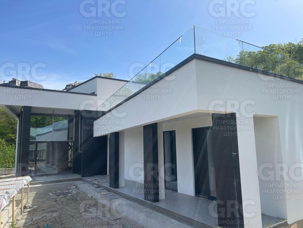 
  Продается дом, 300 м², Сочи
. Фото 8.