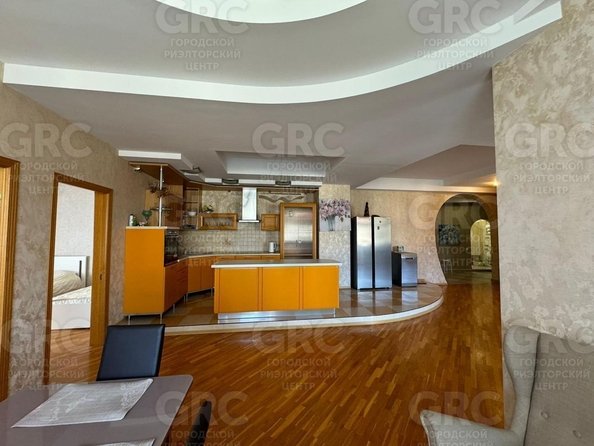 
  Продается 3-комн. квартира, 190 м², Пушкина пр-кт, д. 5А
. Фото 1.