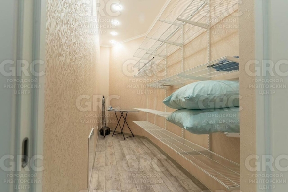 
  Продается 4-комн. квартира, 200 м², Виноградная ул, д. 36
. Фото 4.