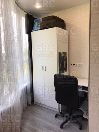 
  Продается 1-комн. квартира, 35.3 м², Есауленко ул, д. 6а
. Фото 4.