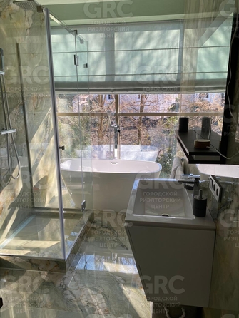 
  Продается 2-комн. квартира, 63 м², Виноградная ул
. Фото 5.