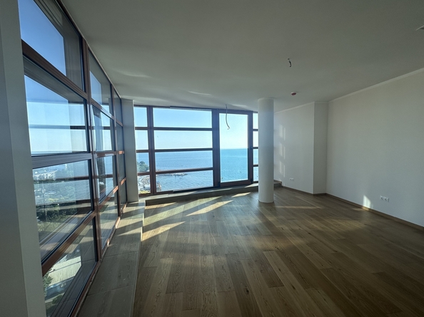 
  Продается 2-комн. квартира, 173 м², Революции пр-кт, д. 3
. Фото 10.