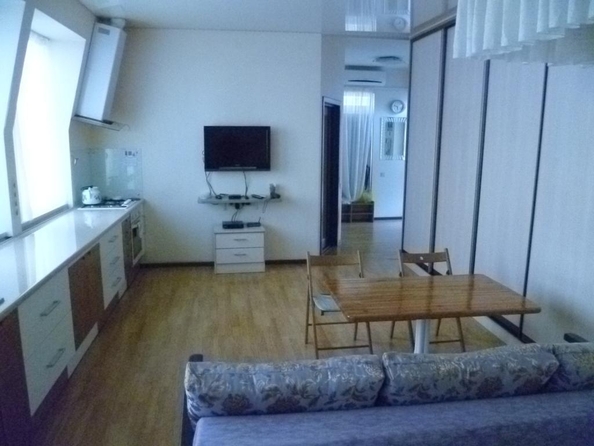 
  Продается 4-комн. квартира, 120 м², Кирова ул, д. 76
. Фото 12.