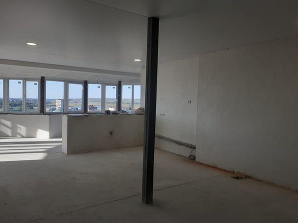 
  Продается 2-комн. квартира, 130 м², Крымская ул, д. 272
. Фото 2.