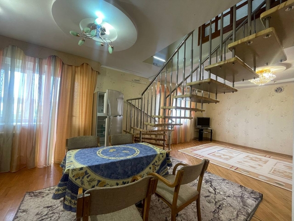 
  Продается 3-комн. квартира, 90 м², Краснозеленых ул, д. 29/12
. Фото 4.