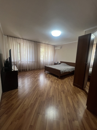 
  Продается 4-комн. квартира, 174 м², Астраханская ул, д. 86
. Фото 4.