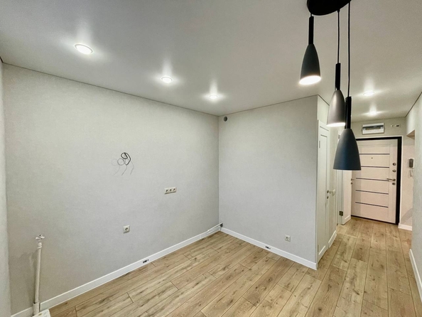 
  Продается 2-комн. квартира, 54 м², Тургенева ул, д. 250
. Фото 5.